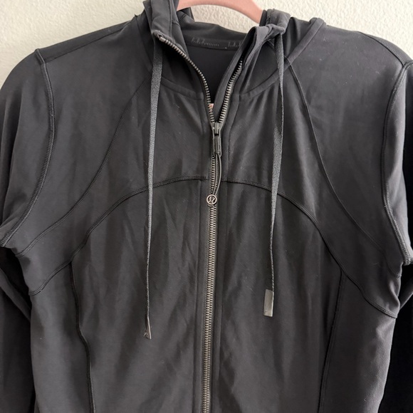 Lululemon Athletica Women’s Black Hooded Define Jacket Size 8 - Picture 4 of 7